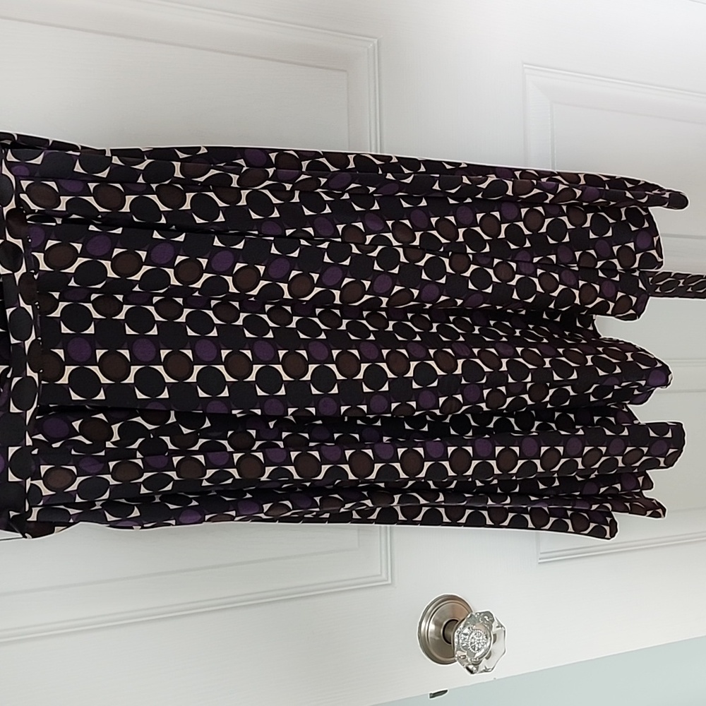 DRESS.. SILK - Picture 7 of 9